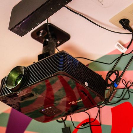 Capsule Flower - Balneo - Cinema - Billard - Nintendo Switch - Mons Centre Extérieur photo
